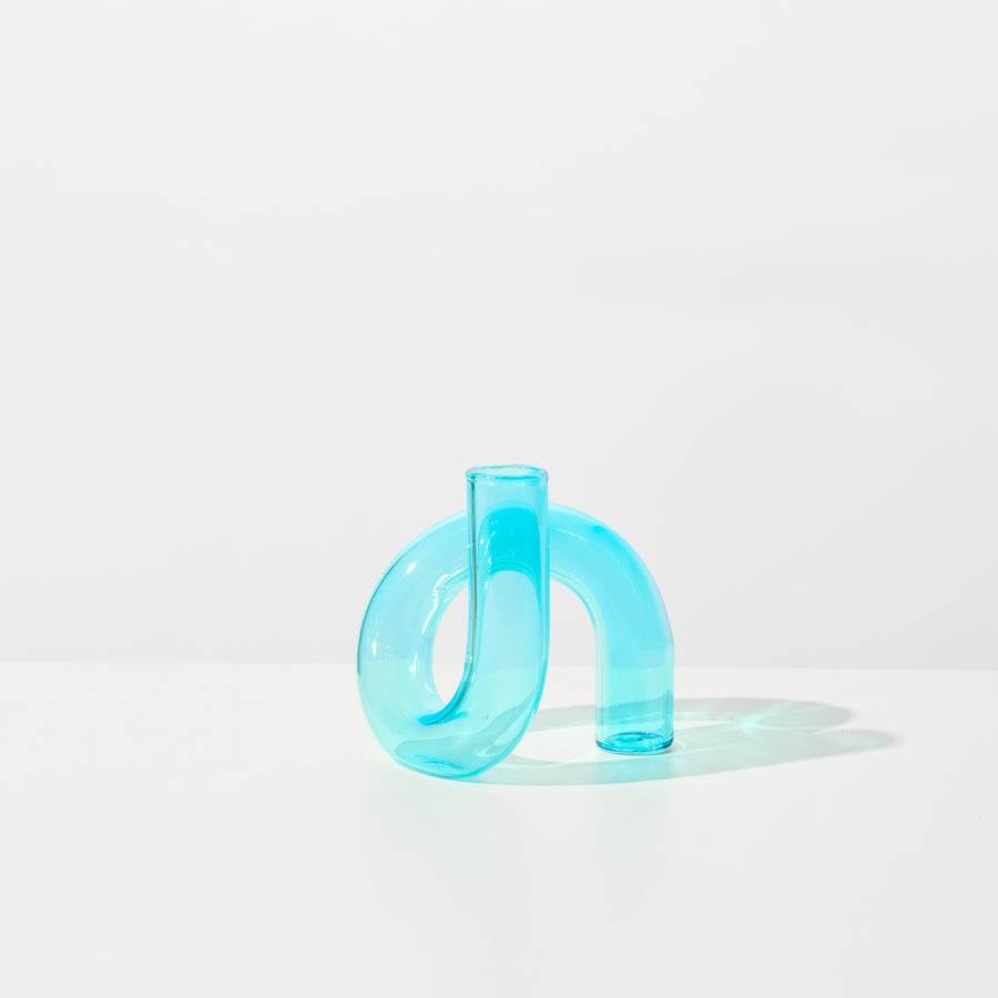 TWIST VASE/CANDLE HOLDER IN LIGHT BLUE