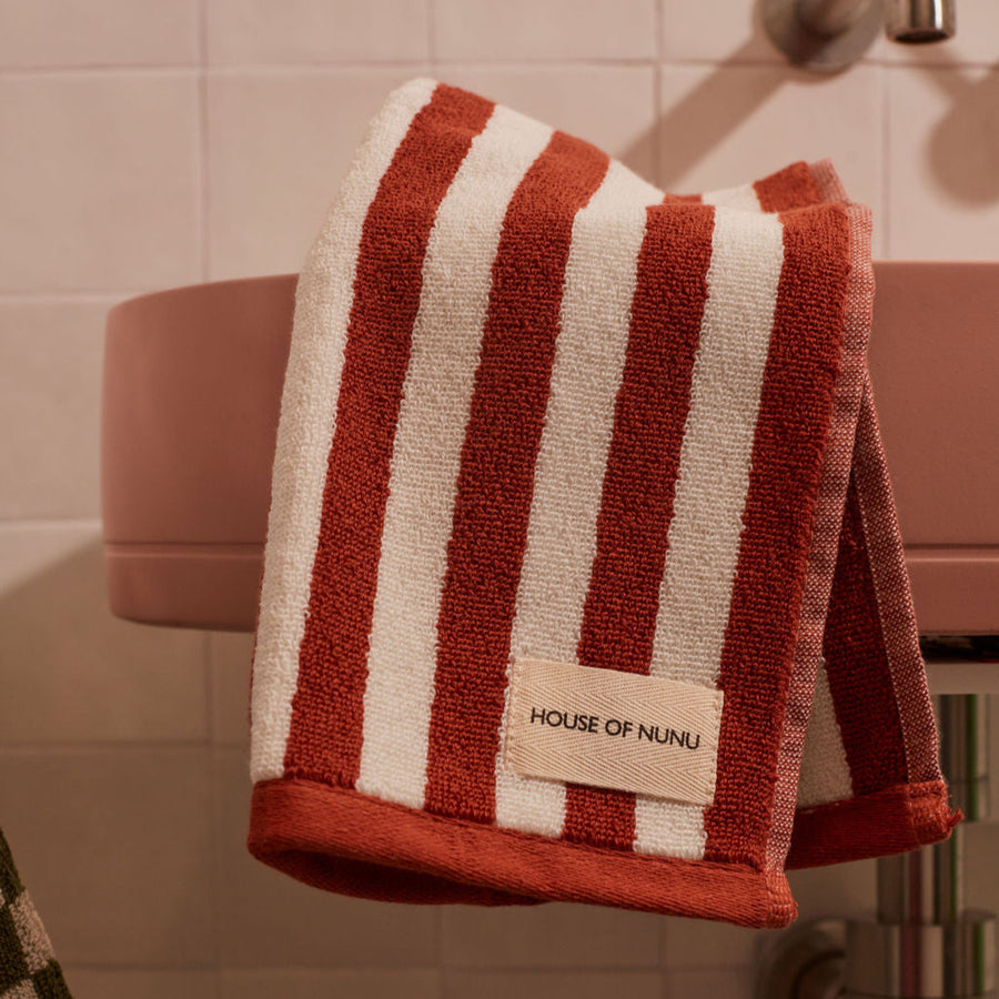 HAND TOWEL IN RED OCHRE STRIPE