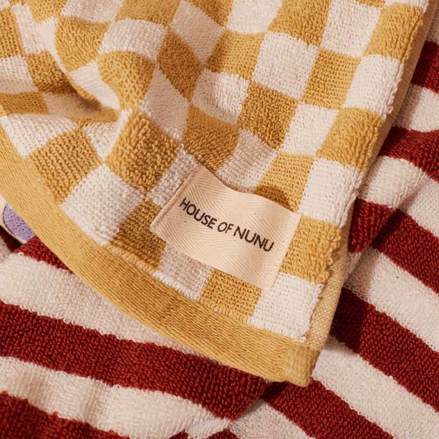 HAND TOWEL IN YELLOW CHECK