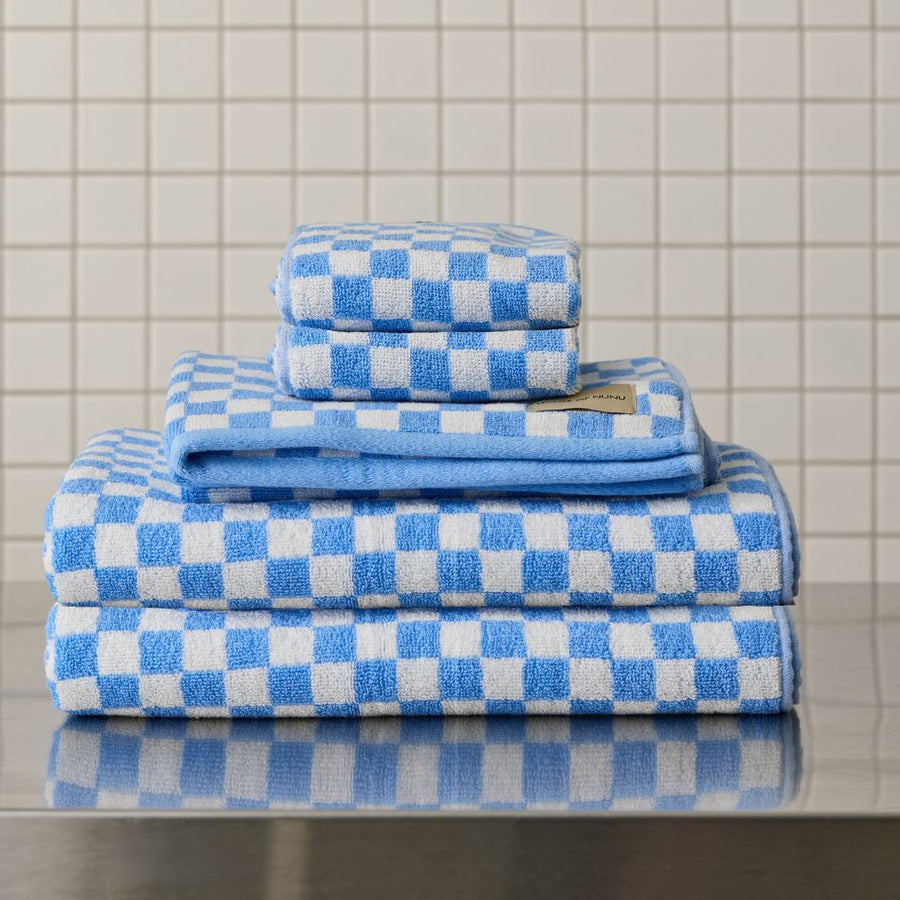 TOWEL + BATH MAT SET IN SKY BLUE CHECK