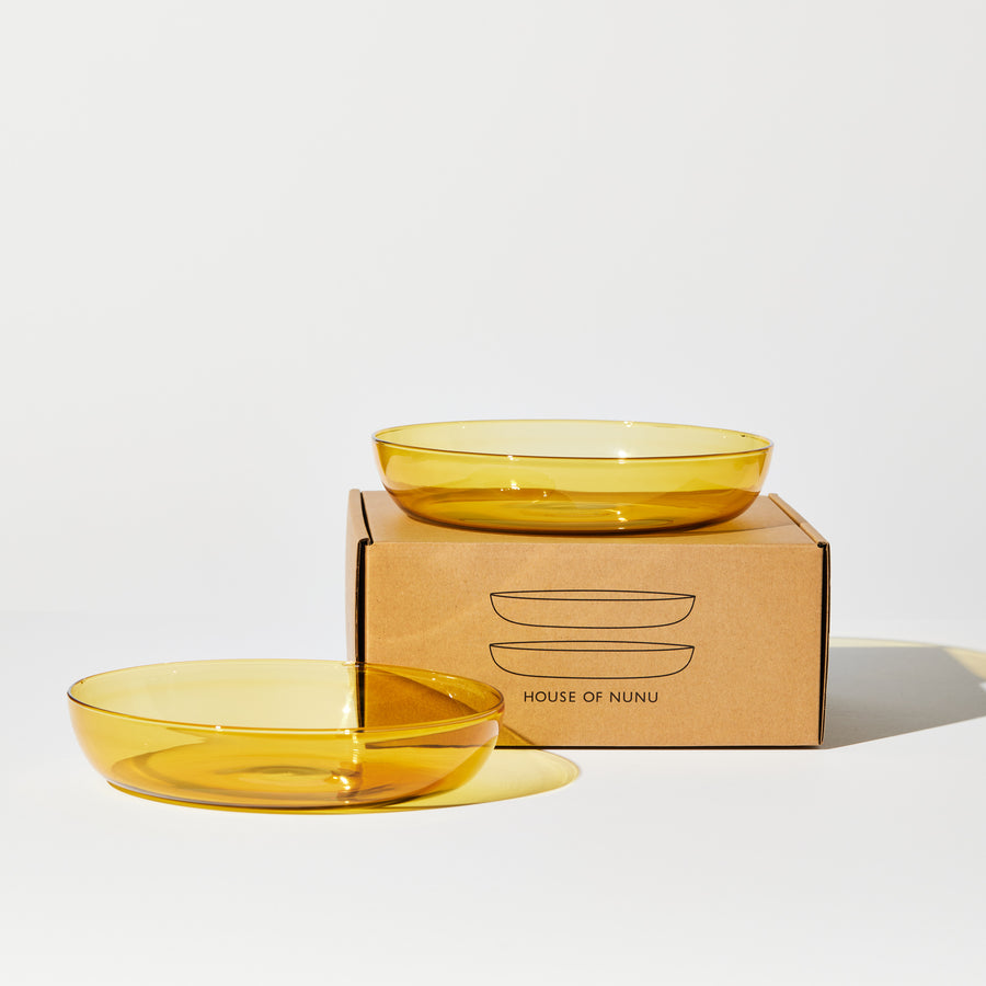 ABRACADABRA SET OF 2 PLATES IN YELLOW